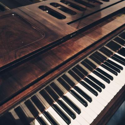 Piano00